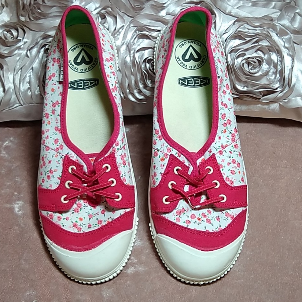 Keen | Elsa Floral Tennis Shoes